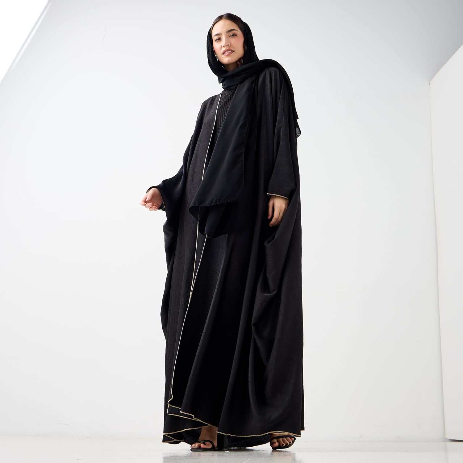 Classic Bisht Abaya - HM