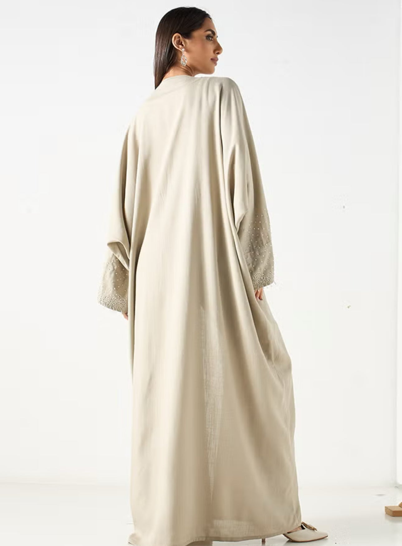 Pearl-Embellished Bisht Abaya - HM